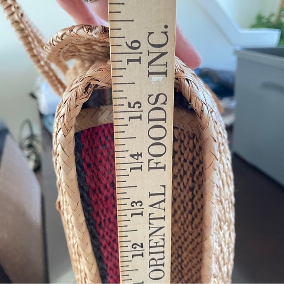 Vtg WOVEN Bag Rare Wicker Briefcase Satchel Button Leather Strap Colored Panels - Picture 10 of 11